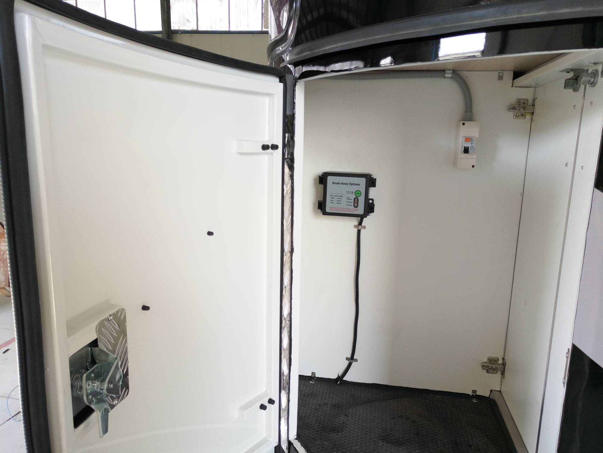 Flotador para caballos tipo Deluxe para 3 caballos