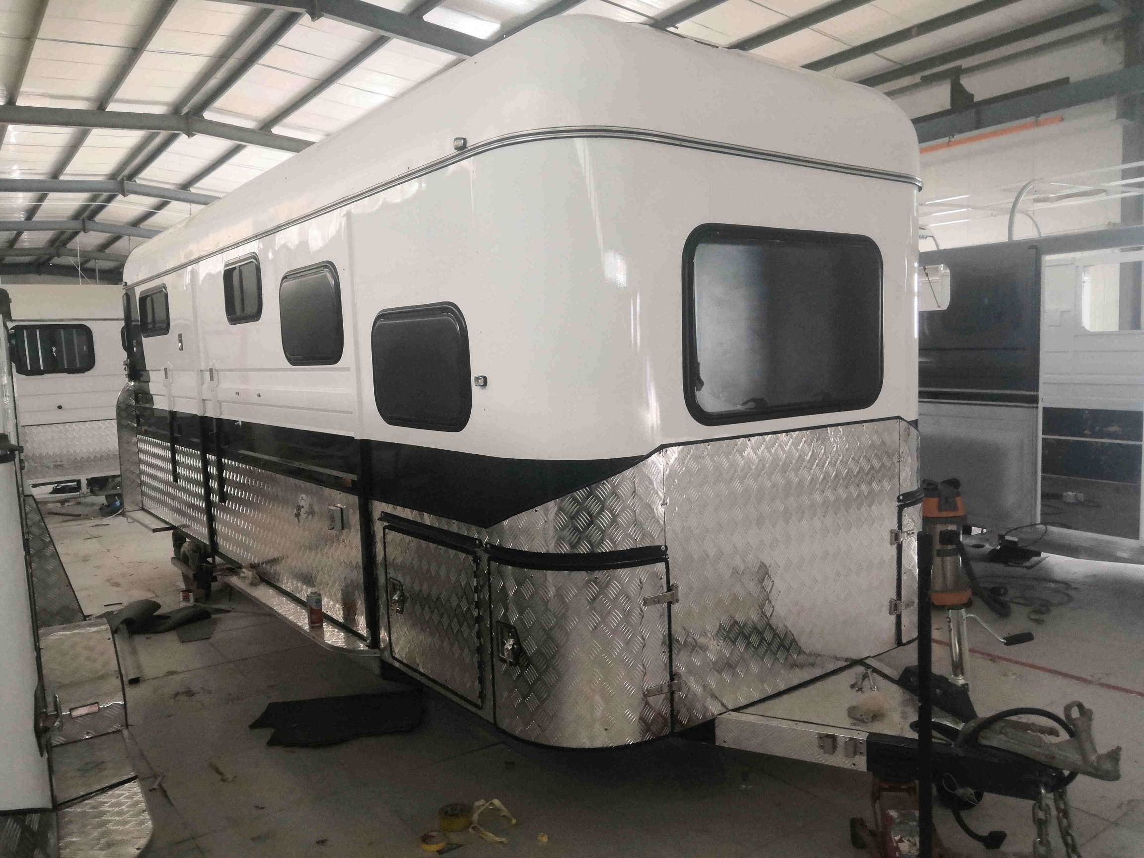 Flotador de caballos personalizado