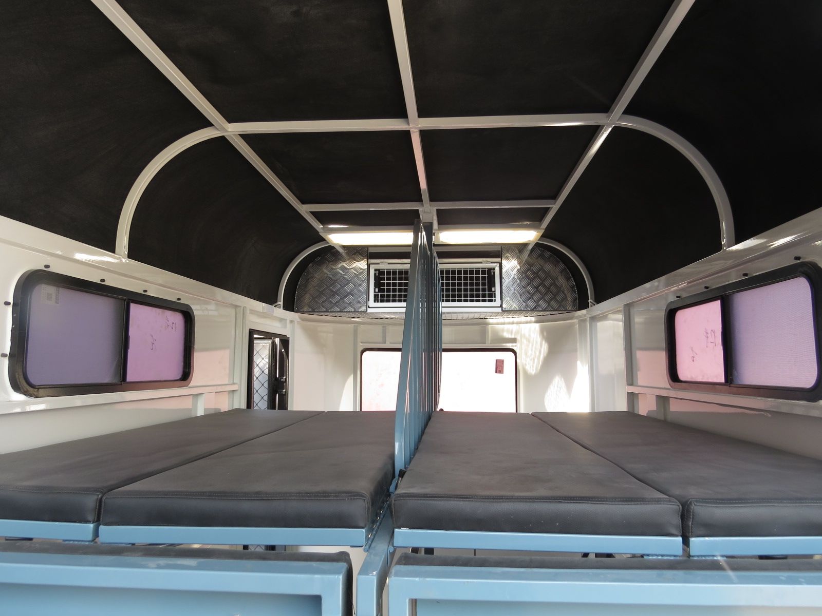 Flotador para caballos tipo Deluxe para 2 caballos