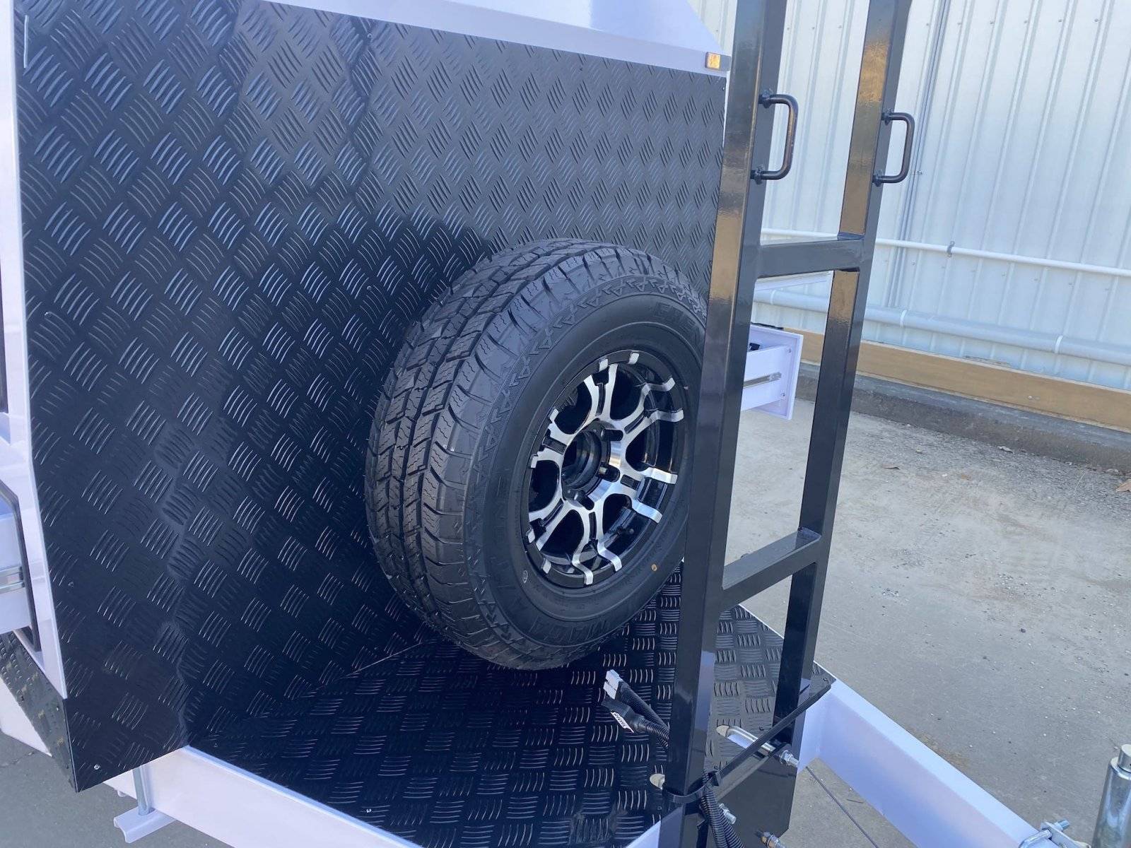 Remolque comercial grande de un solo eje