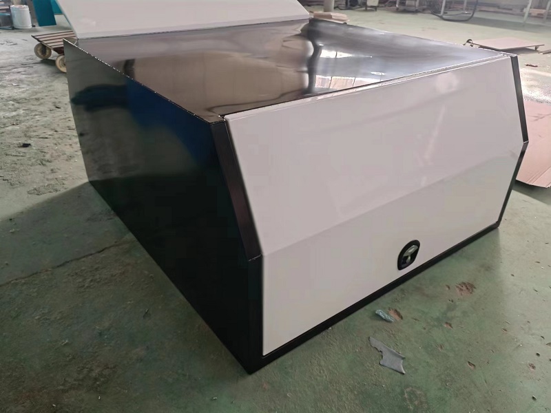 Toldo de ala de gaviota para camión compacto