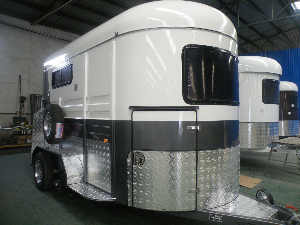 Remolque de lujo para caballos de carga recta tipo 2 caballos