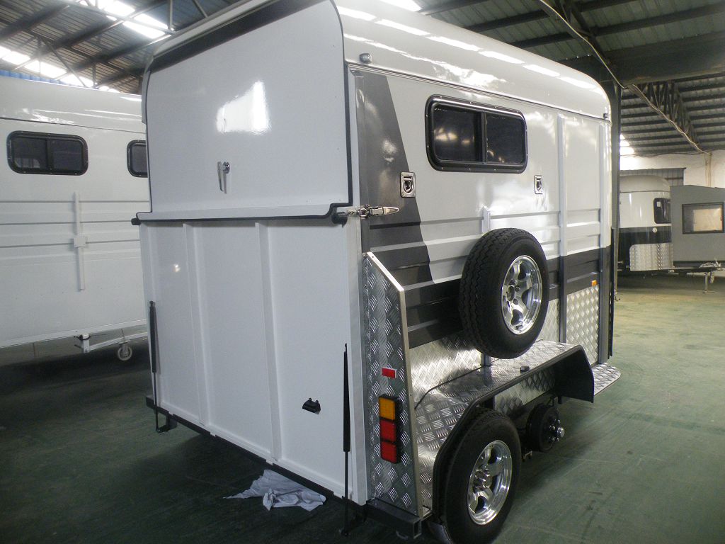 Remolque de lujo para caballos de carga recta tipo 2 caballos
