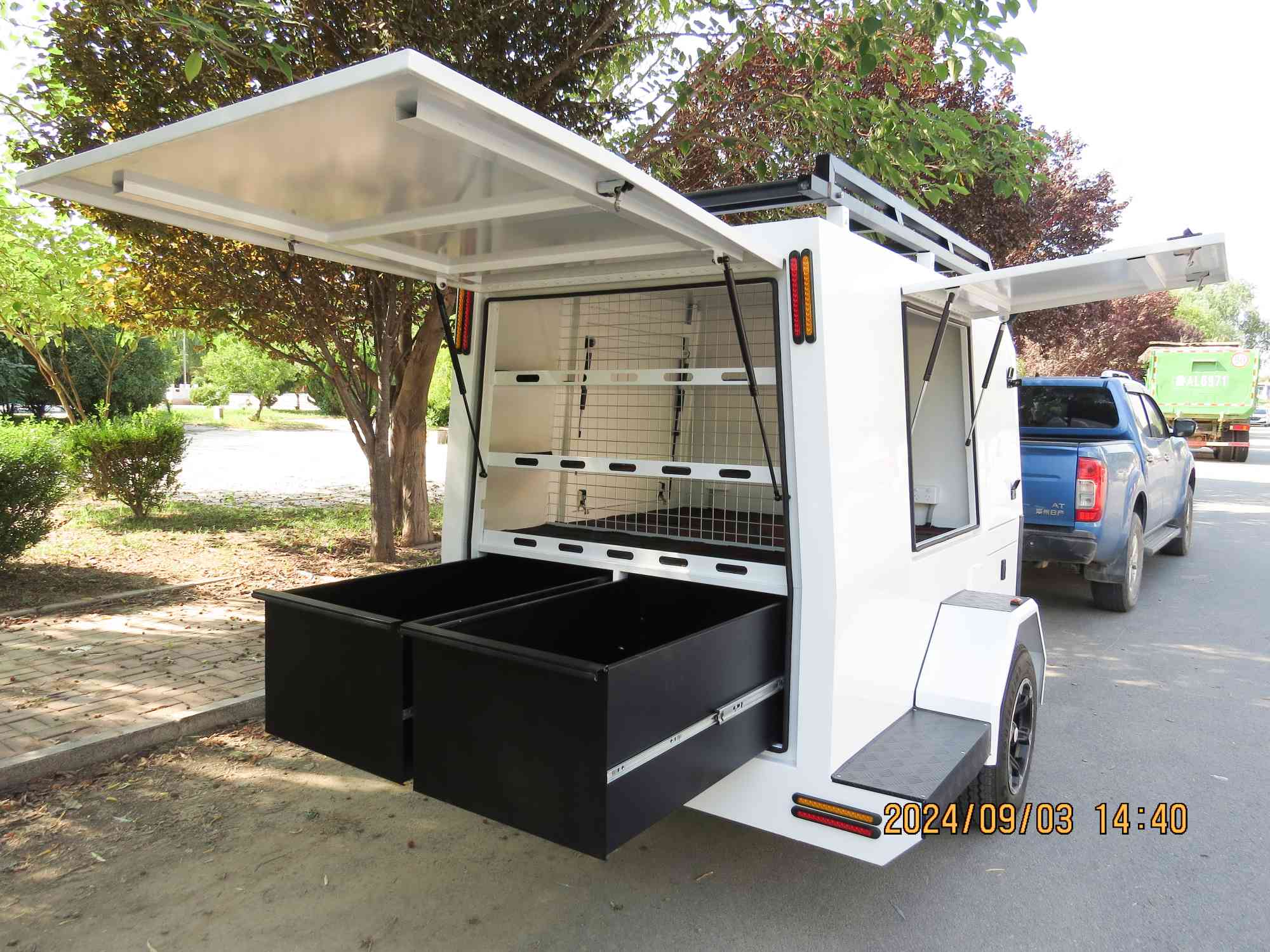 Remolque de trabajo grande de un solo eje