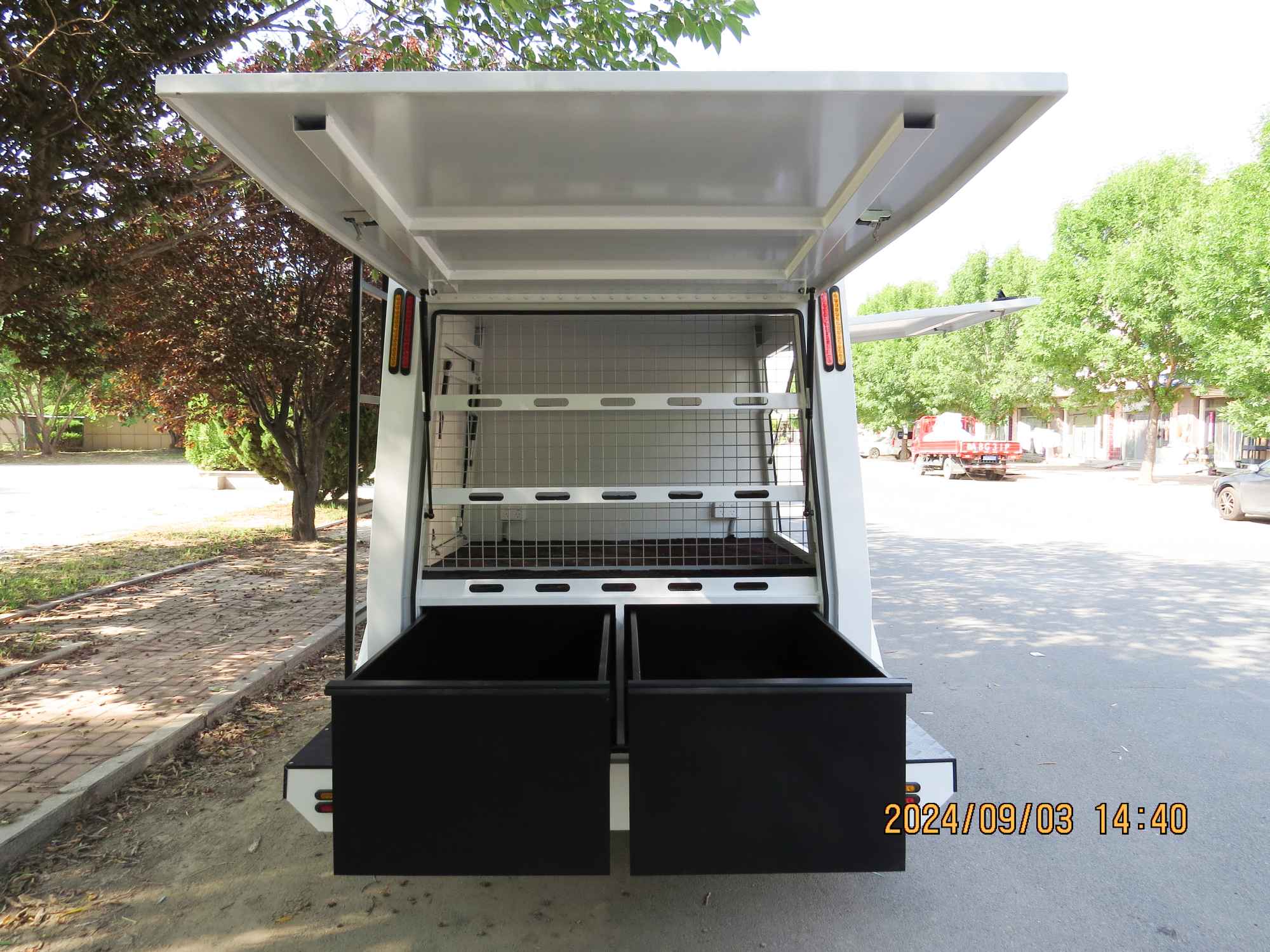 Remolque de trabajo grande de un solo eje