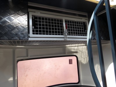 Remolque de lujo para caballos de carga recta tipo 2 caballos Remolque de lujo para caballos de carga recta tipo 2 caballos