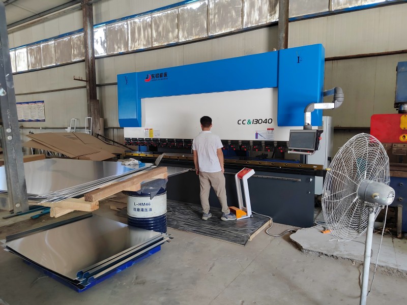 El equipo de producción de la empresa. El equipo de producción de la empresa.